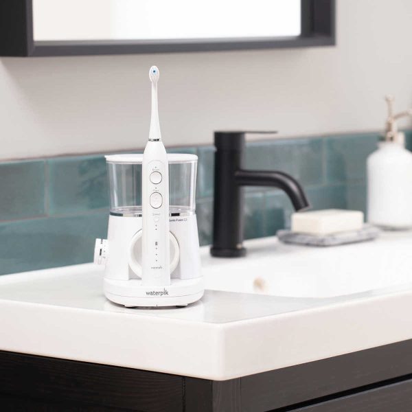 Waterpik Sonic Fusion 2.0 Flossing Toothbrush - Image 3